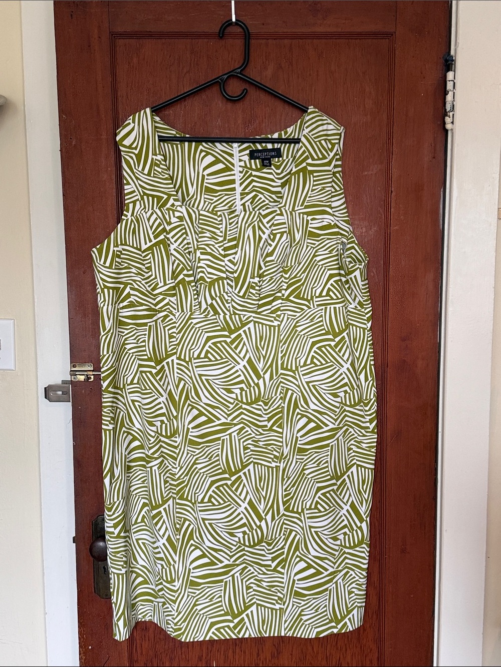 Perceptions Olive 🫒 Green & White Geometric Sleeveless Dress
